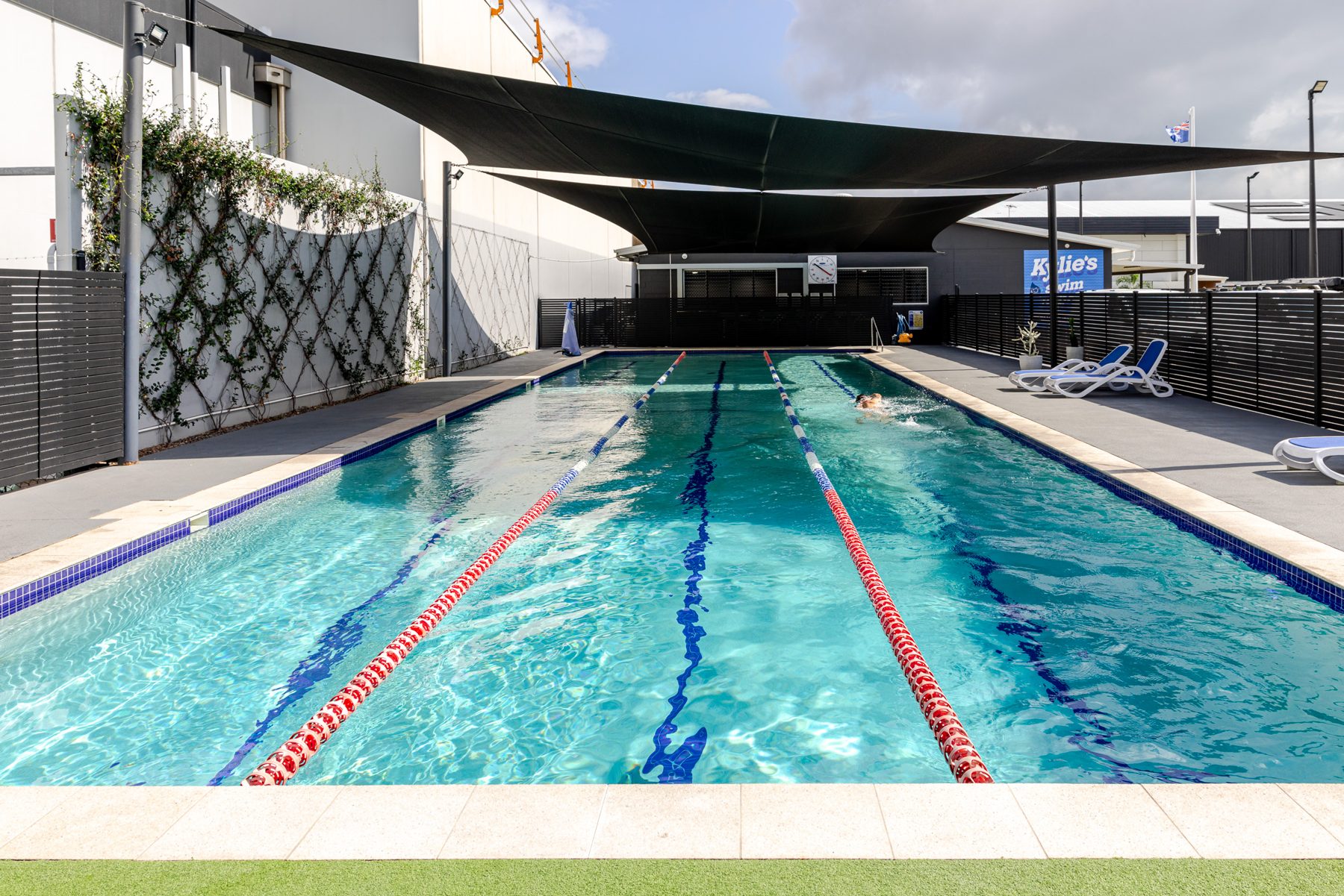 Hydrotherapy pool