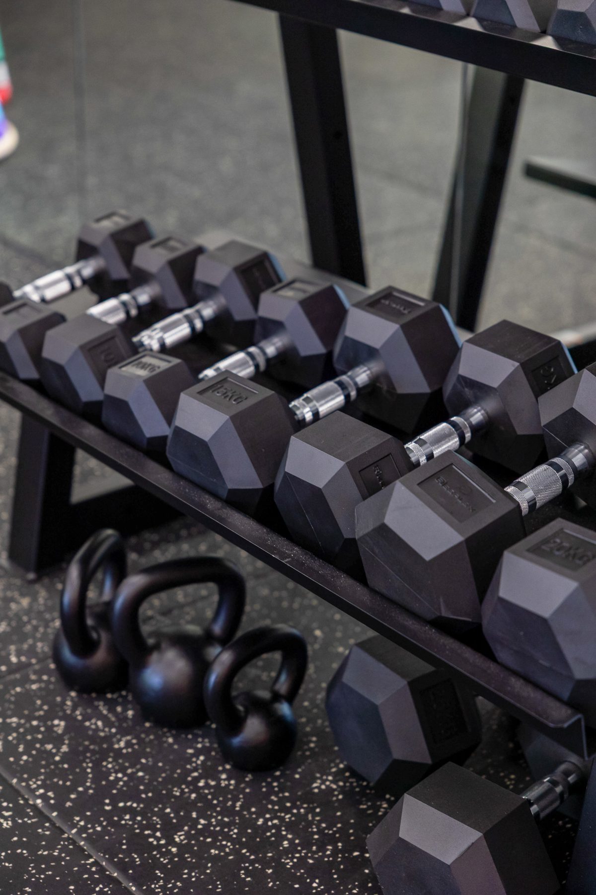 Hex dumbbells and kettlebells